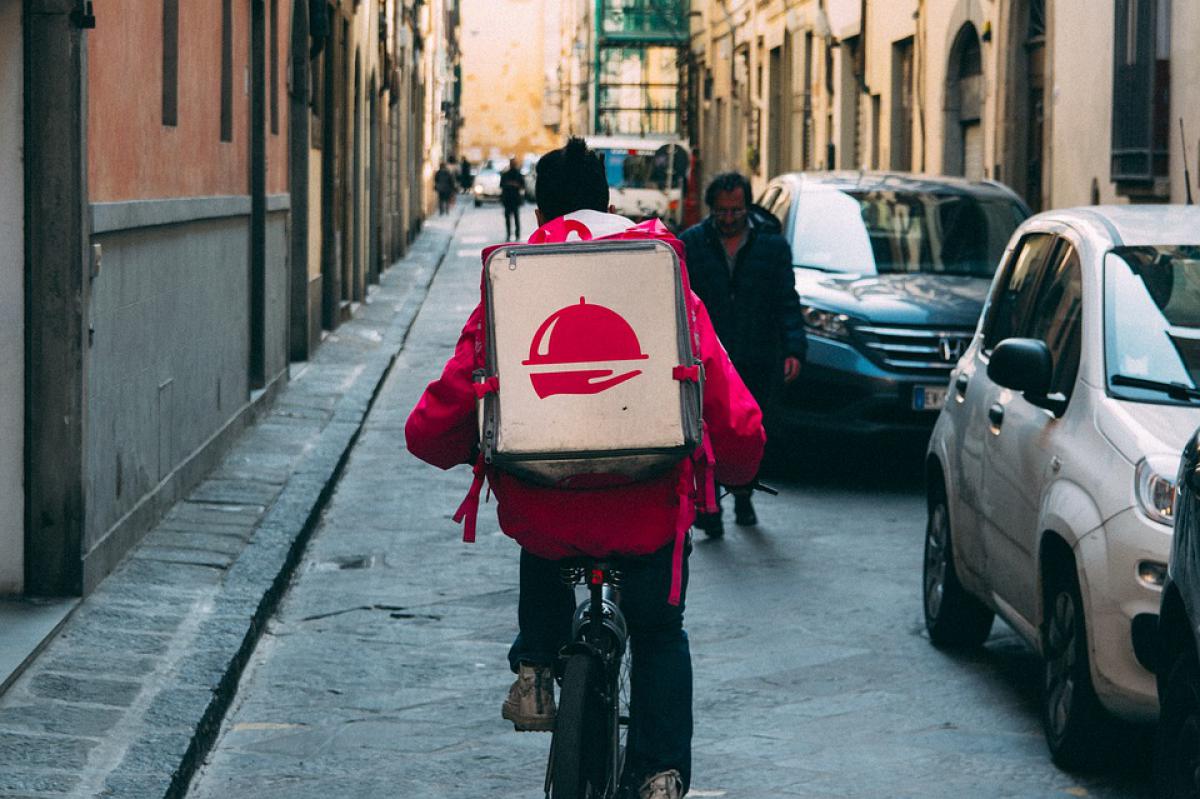 Te tudtad, honnan származik a street food? Bemutatjuk a legismertebb ételek történetét